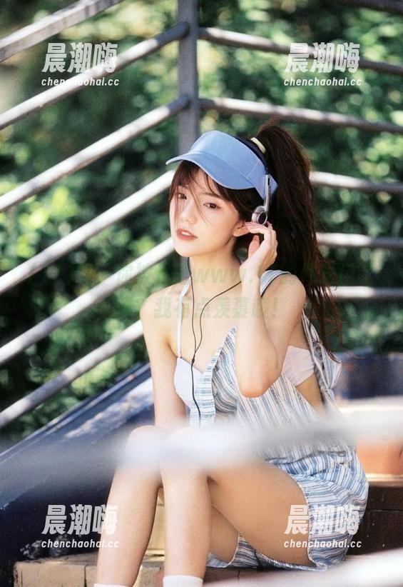 17 嗨,你被送进www.17的传送门了吗?我有点羡慕哦!