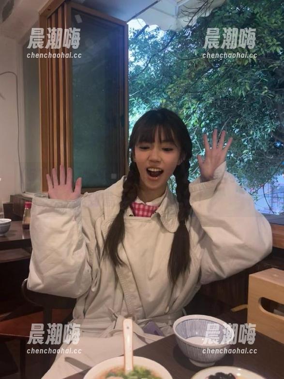 51吃瓜 吃瓜不迷路,51吃瓜官网帮你找到最近的热辣八卦!