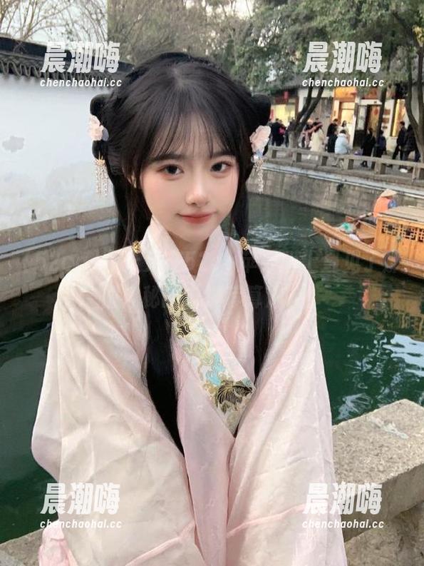 52cg 今天又在52cg苹果版上遇见了那位神秘的“推荐算法”!