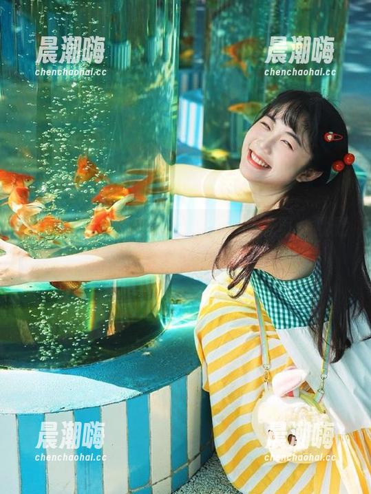 718吃瓜 ”718吃瓜”网站首页,默默想,入口的灯光怎么那么吸引人呢?