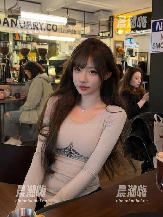 别眨眼！718娱乐更新八卦，跟上娱乐圈风向标！