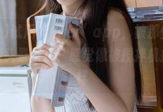 试用“cgw”app，被那些八卦冲击得头晕眼花，感觉像被搅拌机搅过一样