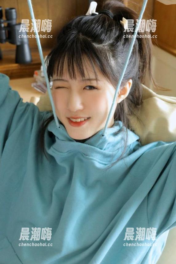 www.51 一点也没睡意,随便点开了www.51cc.com的链接,那段视频好尴尬!