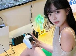快拉着你的ios,来“www.吃瓜”里讨论一下,瓜真好吃吗?