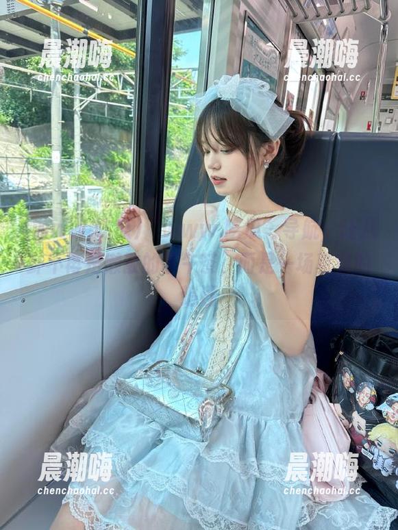 www.吃瓜 “www.吃瓜”导航,让八卦不再是懒散的下午茶,而是一场真实的追逐