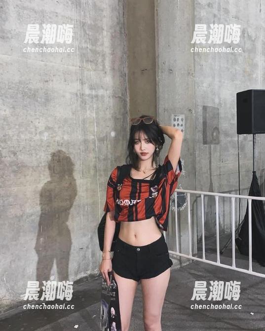 zztt 瓜田李下,zztt740.ccm直达你的草根时刻,别忙着打哈欠!