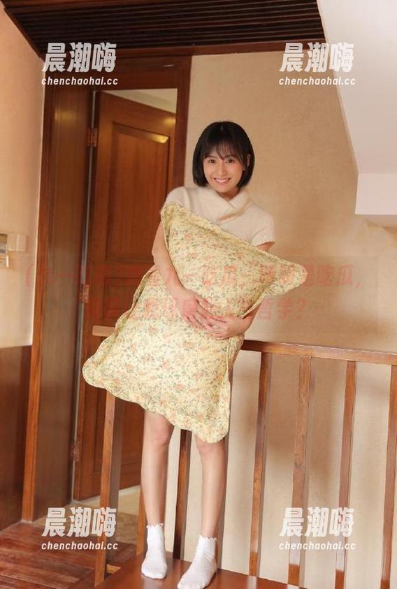 九一吃瓜 观看九一吃瓜,明明是吃瓜,偏偏让我琢磨起人生哲学?