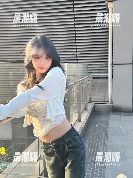冲哥黑料 冲哥黑料只能下载不可以吃,然而这样的瓜,心也很满足