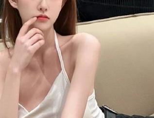 吃瓜头条的入口——一不小心就掉进八卦的深渊,快来借我一只手!