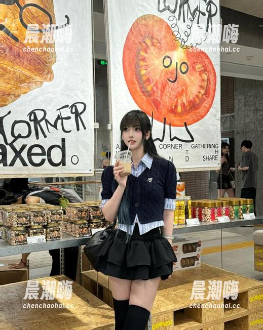 社区黑料网 社区黑料网换个导航,居然能带我到吃瓜新高度,连小学生都不敢小觑我的瓜样了!