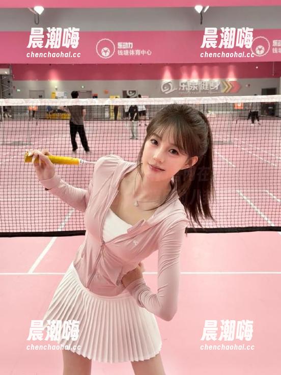 美女黑料网官网在这，求助我该如何面对这满屏的八卦？