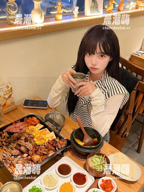 黑料51 瓜子已经飘到“黑料51”的传送门前,准备好,以后都要这么吃下去吗?