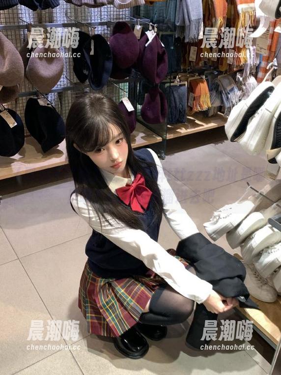 黑料不打烊tttzzz地址是哪里啊？让我悄悄溜进去吧