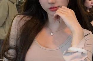 黑料吃瓜不打烊:在线上炸裂的反差无人能及!