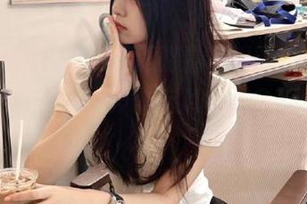 黑料正能量苹果版,一路打拼永不迷路,但频繁吃瓜会不会迷你的胃?