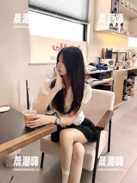 黑料正能量 黑料正能量苹果版,一路打拼永不迷路,但频繁吃瓜会不会迷你的胃?