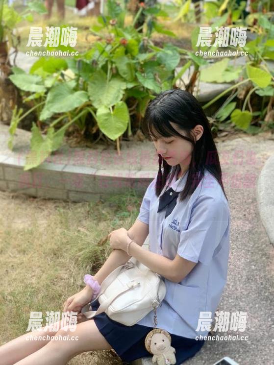 黑料社在线最新秀场，瓜友们也疯狂，一场“在线吃瓜狂欢”完全不怕翻车！