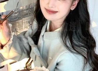 51黑料社免费放送,吃瓜群众可能不小心踩到雷哦,哈哈,你说对吧?