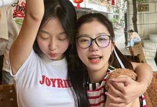 黑料网首页那个“地址”,简直是个无底洞,不知不觉就被“吸引”了...