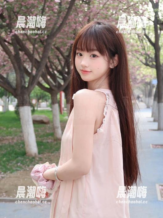 上班也要登录黑社料，下载点乐子提提神！